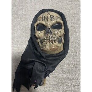 Halloween Skull Mask Adult Black Hood Blood Pump Not Working
